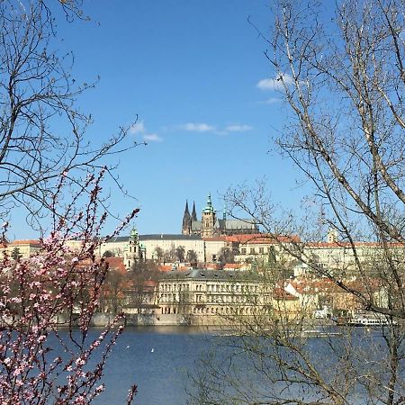 The Dancing House Residence, Two Bedroom Apartment With Balcony Near River! Praga Esterno foto