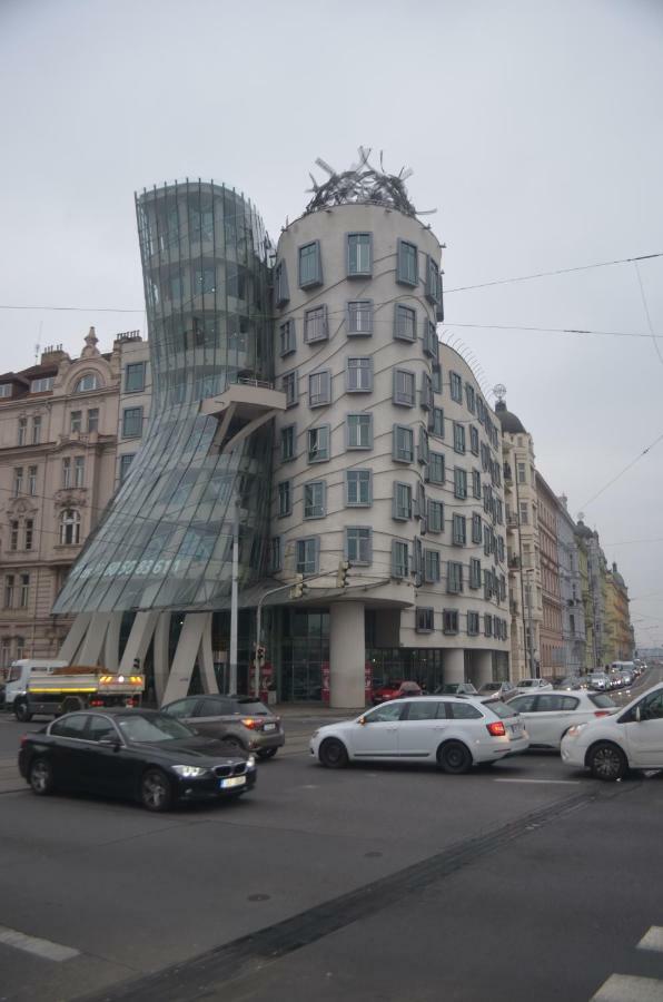 The Dancing House Residence, Two Bedroom Apartment With Balcony Near River! Praga Esterno foto
